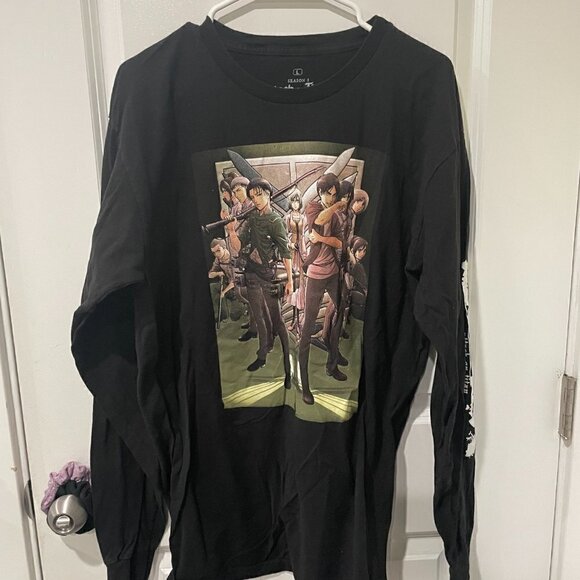 Attack on Titan Long Sleeve Tee - Picture 2 of 6